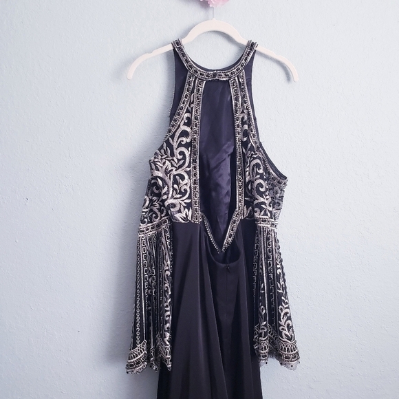 Ellie Wilde Mon Cheri Black Embroidered Bellsleeve Cold Shoulder Gown Prom Dress - Picture 8 of 13